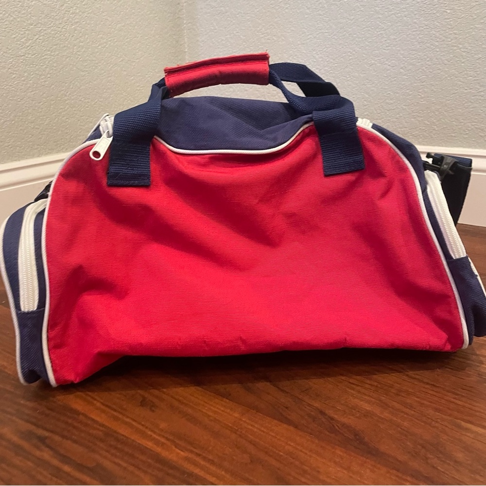 Disney- Vintage Pooh Weekend Duffel Bag - Picture 7 of 12